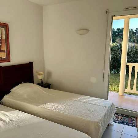 Avec Piscine 8p Autour Du Golf فيلة