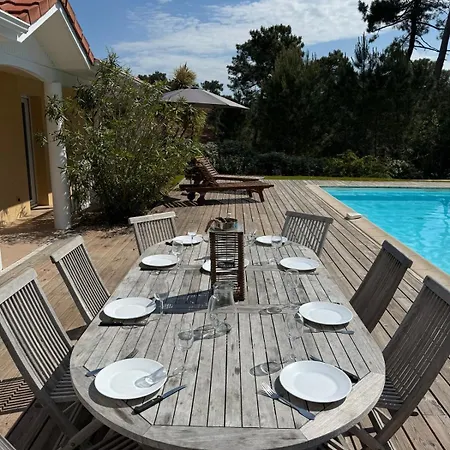 Avec Piscine 8p Autour Du Golf