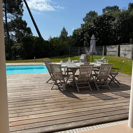 Avec Piscine 8p Autour Du Golf